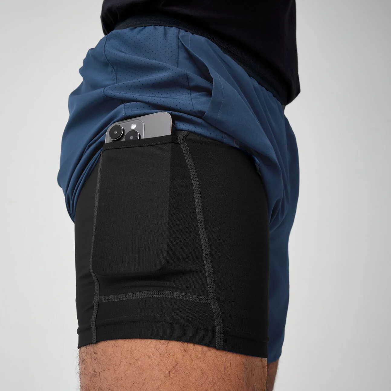 Men’s Dash 2-in-1 Short (428 - Midnight Run/Black) - Image 5