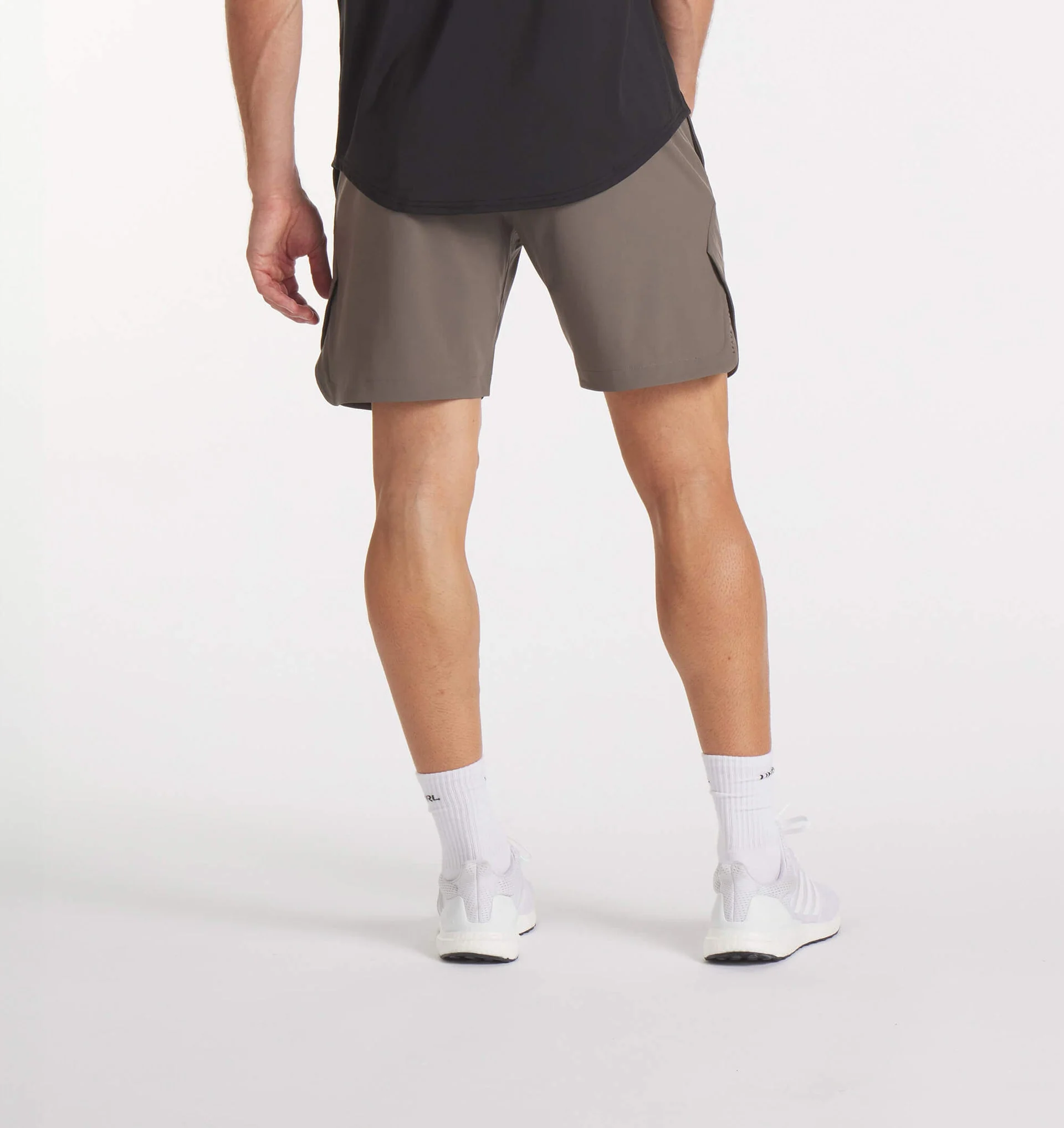 Men's Daybreaker Short [7.5"] (Dark Taupe) - Image 3
