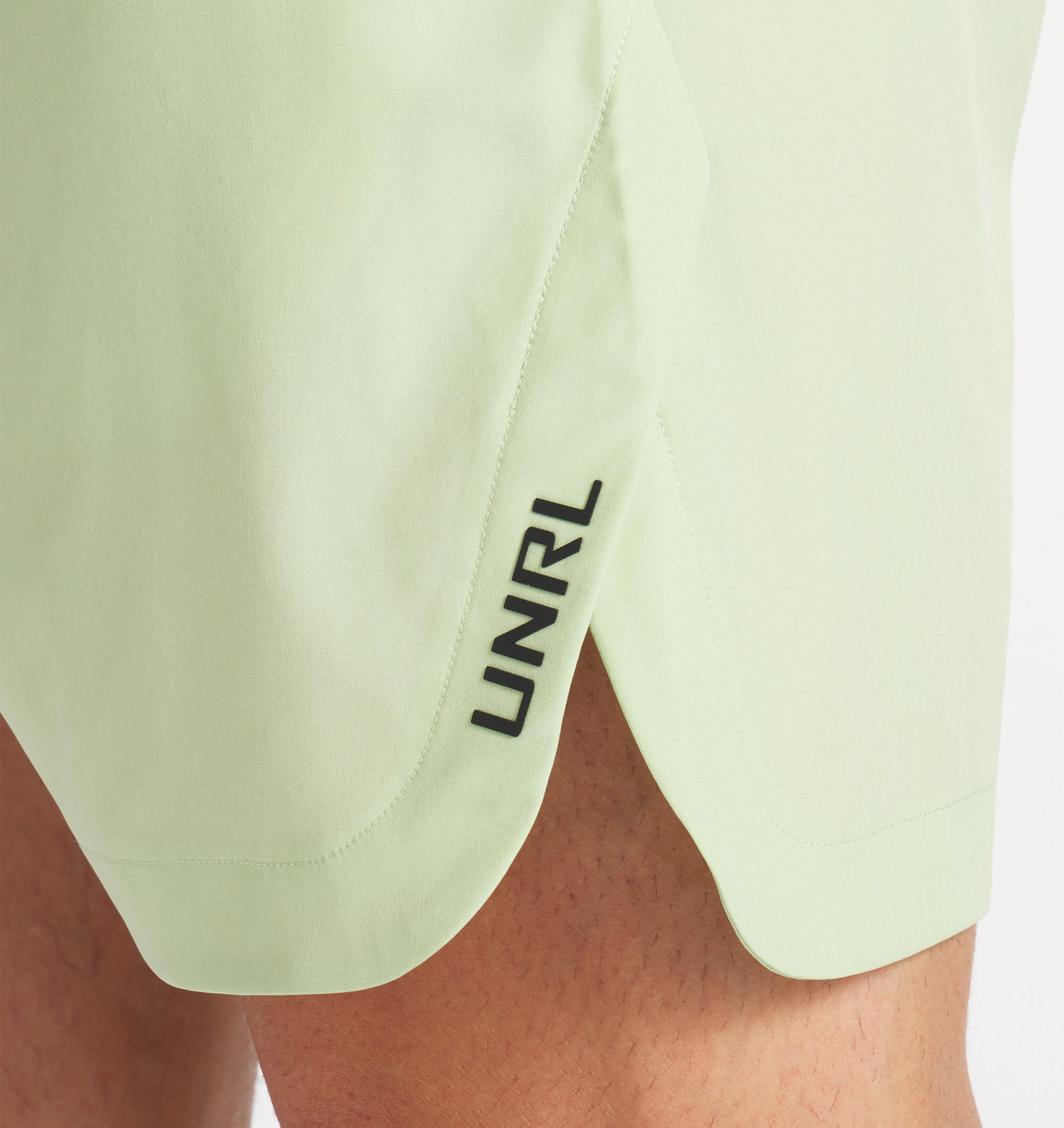 Men's Daybreaker Short [7.5"] (Matcha) - Image 6