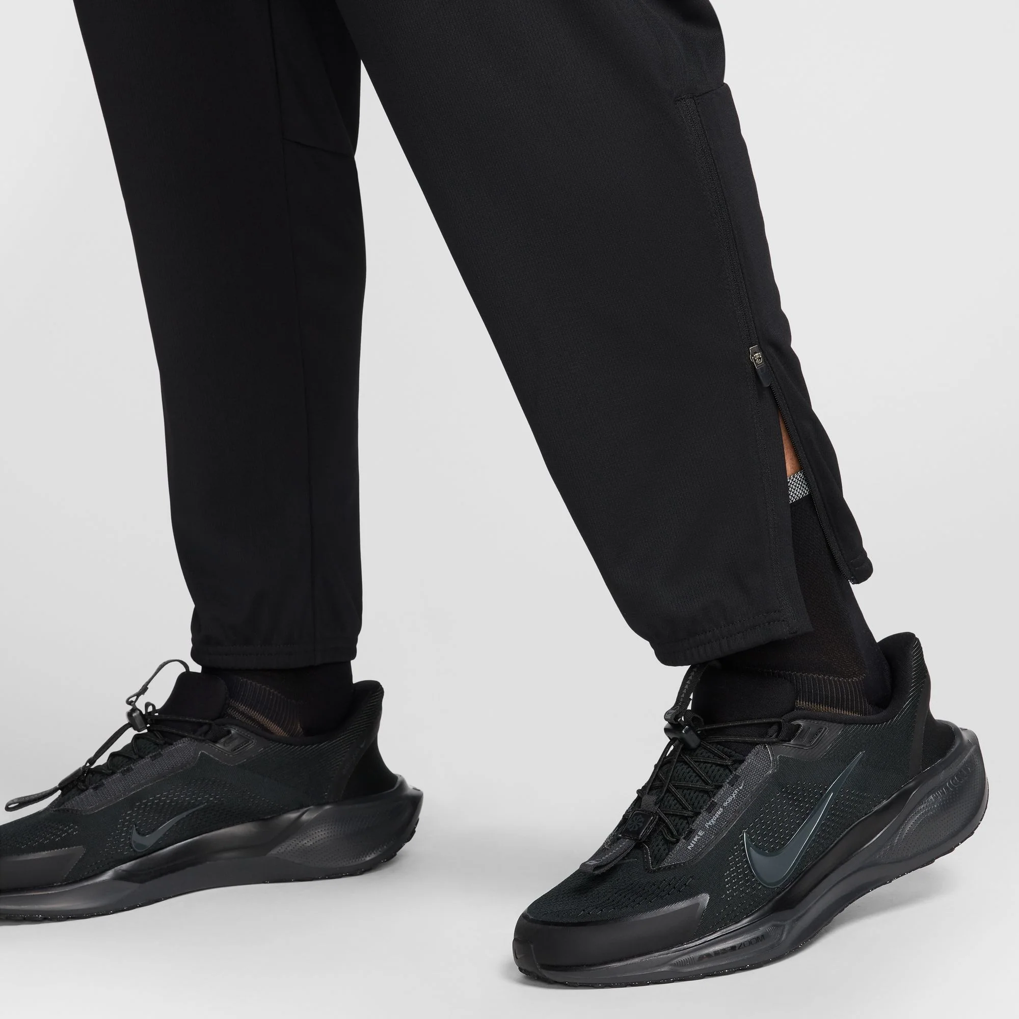 Men's Nike Challenger Dri-FIT Running Pants (010 - Black/Reflective Silver) - Image 4