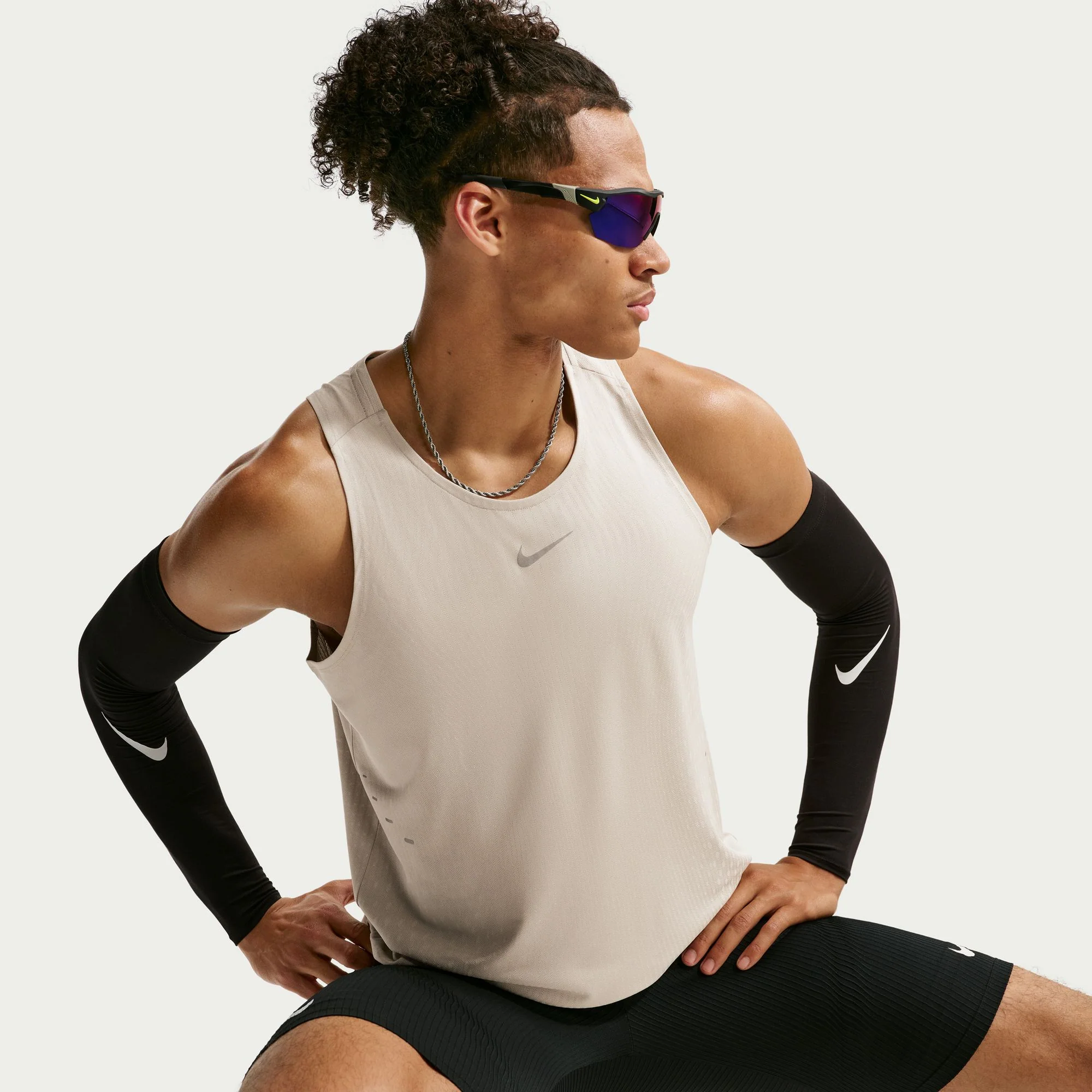 Men's Stride Aero-FIT Running Tank Top (236 - Cream II/Sail/Reflective Silver) - Image 4
