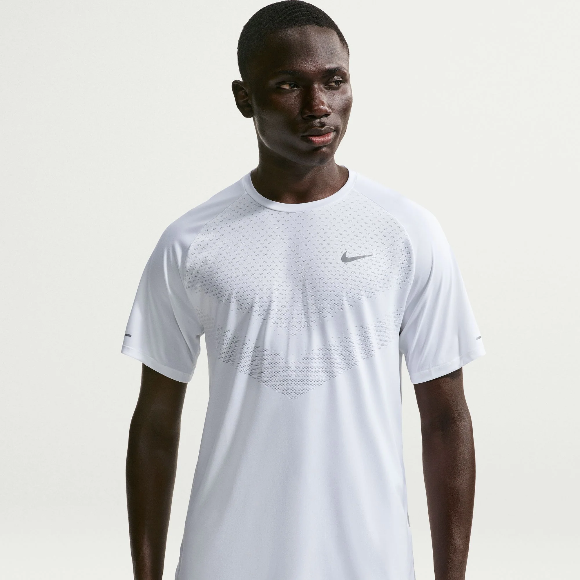 Men's Stride Dri-FIT ADV Short-Sleeve Running Top (100 - White/Reflective Silver)