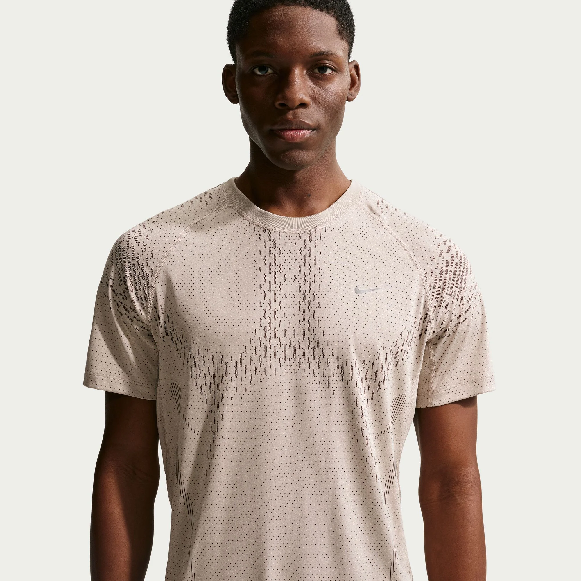 Men's Stride Dri-FIT ADV Short-Sleeve Running Top (236 - Cream II/Mink Brown/Reflective Silver)
