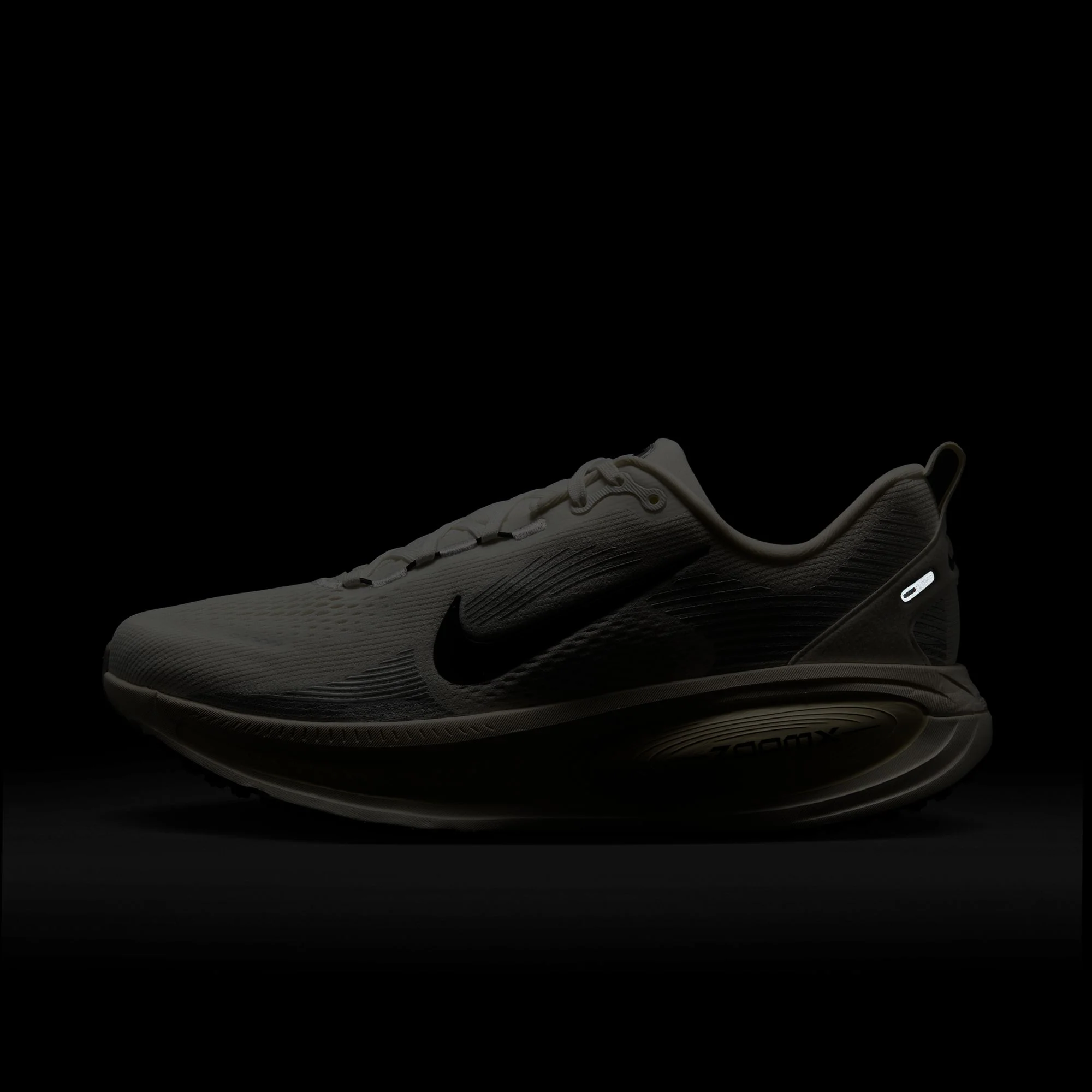 Men's Vomero 18 (101 - Summit White/Black-Coconut Milk) - Image 11
