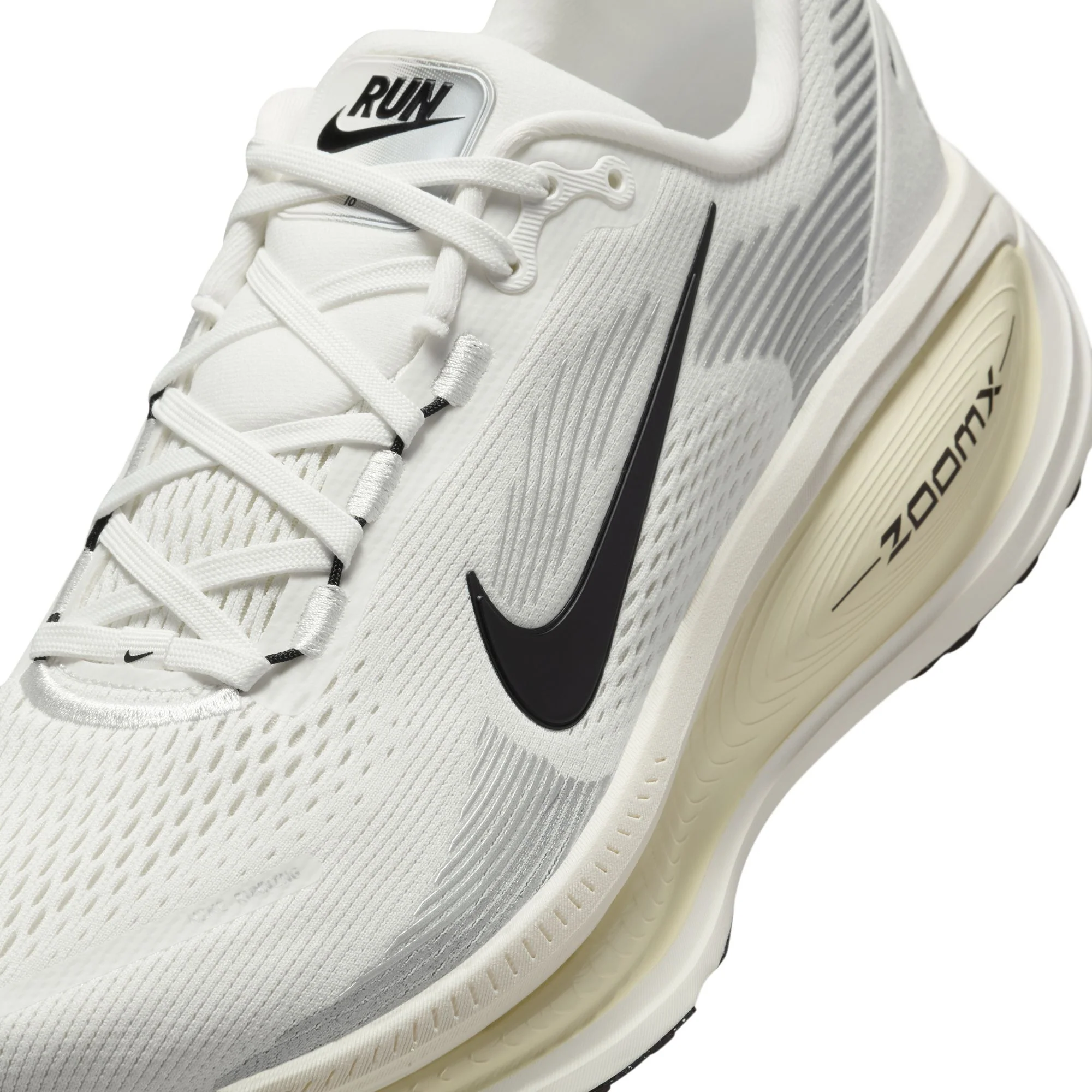 Men's Vomero 18 (101 - Summit White/Black-Coconut Milk) - Image 4