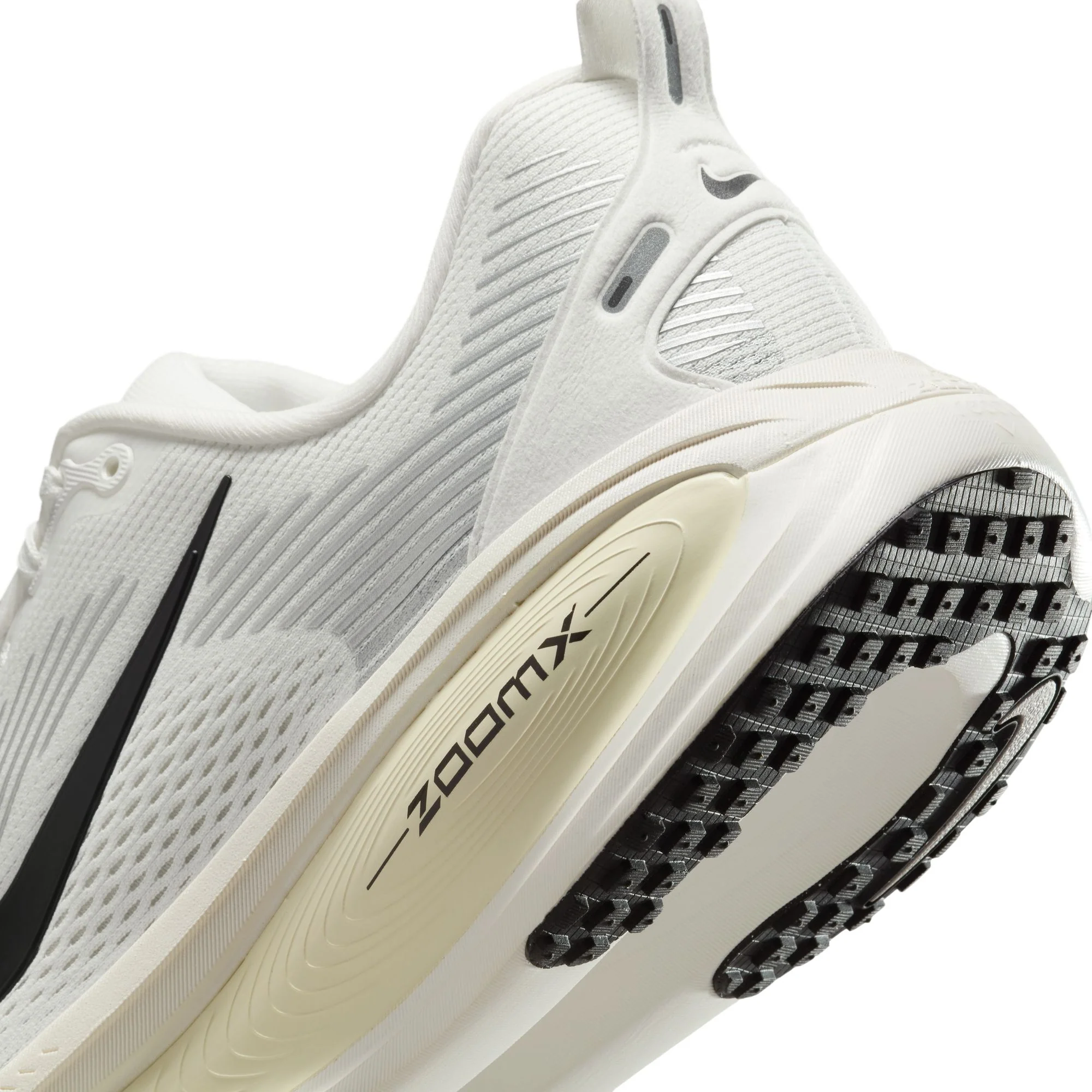 Men's Vomero 18 (101 - Summit White/Black-Coconut Milk) - Image 5
