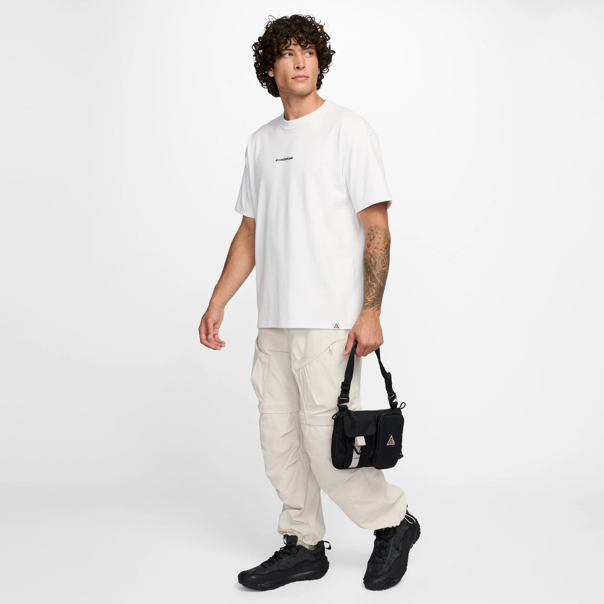 Nike ACG "DAYMAX" Crossbody Bag (3L) (010 - Black/College Grey/College Grey) - Image 3
