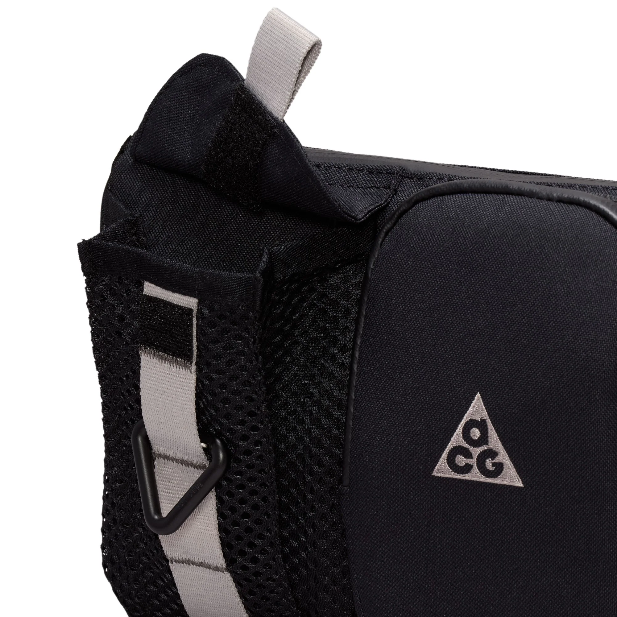 Nike ACG "DAYMAX" Crossbody Bag (3L) (010 - Black/College Grey/College Grey) - Image 5