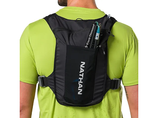 QuickStart 3.0 4 Liter Hydration Pack (Black/Reflective Silver) - Image 3