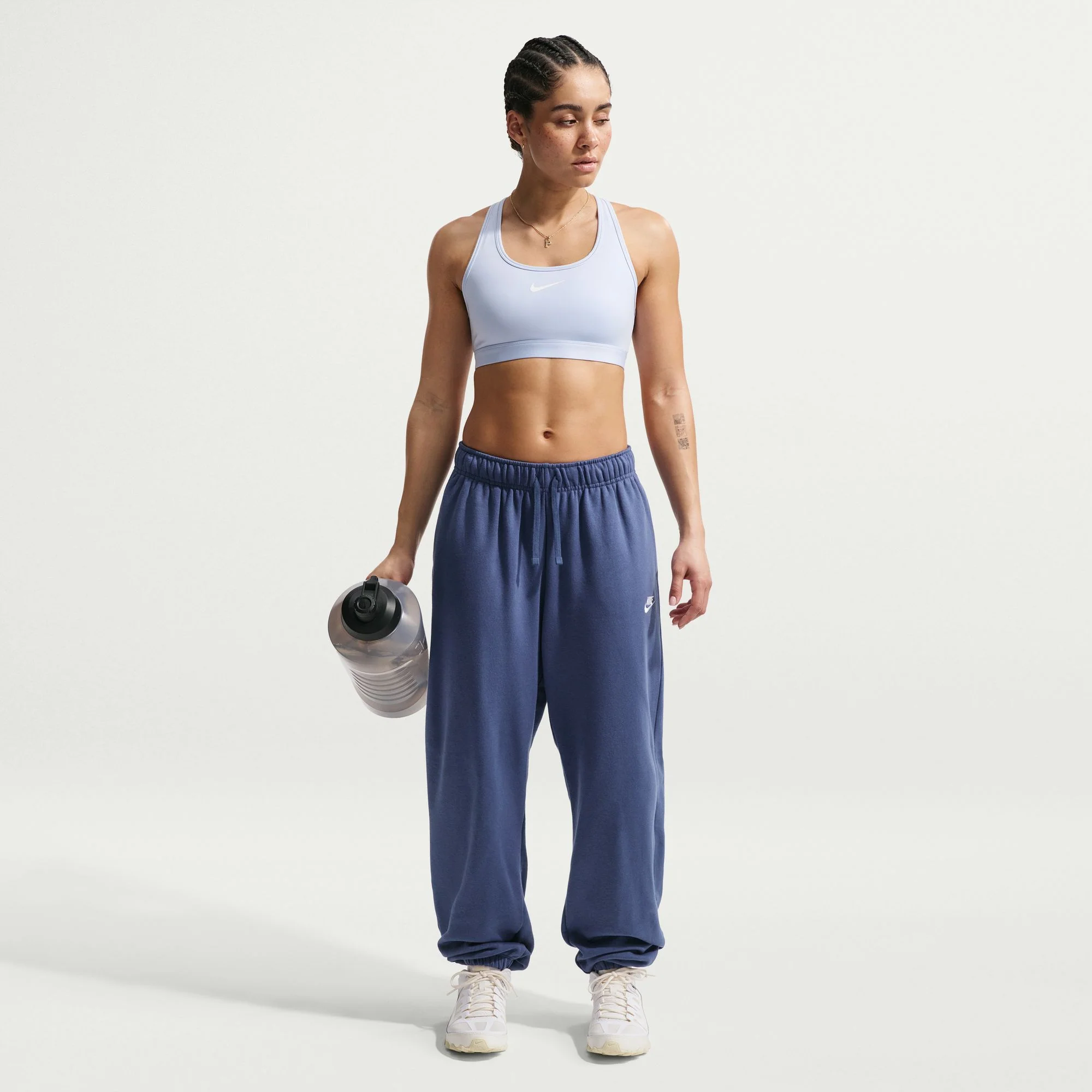 Women’s Swoosh Medium-Support Non-Padded Sports Bra (408 - Hydrogen Blue/White) - Image 3