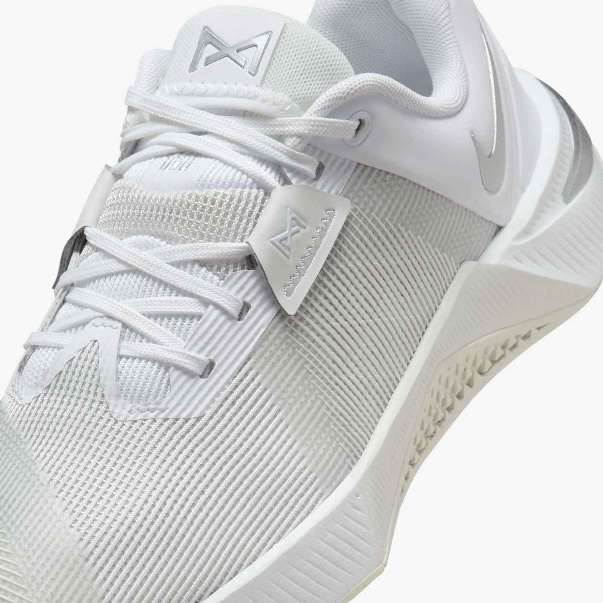 Women's Metcon 10 (100 - White/Metallic Silver-Platinum Tint) - Image 7