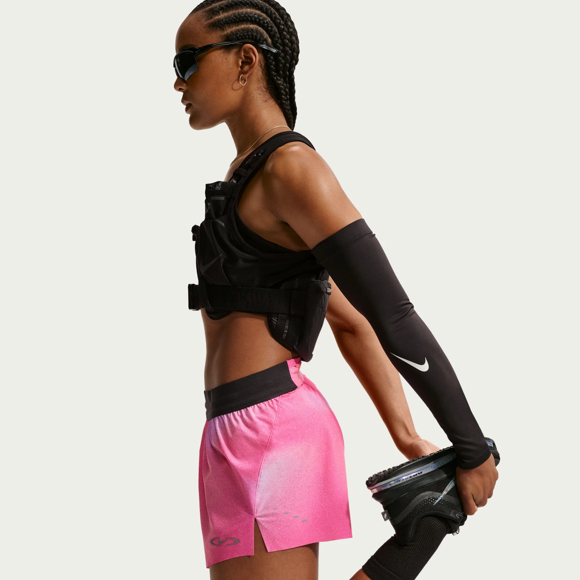 Women's Swift Dri-FIT Mid-Rise 2.5" Brief-Lined Running Shorts (645 - Hyper Pink) - Image 5