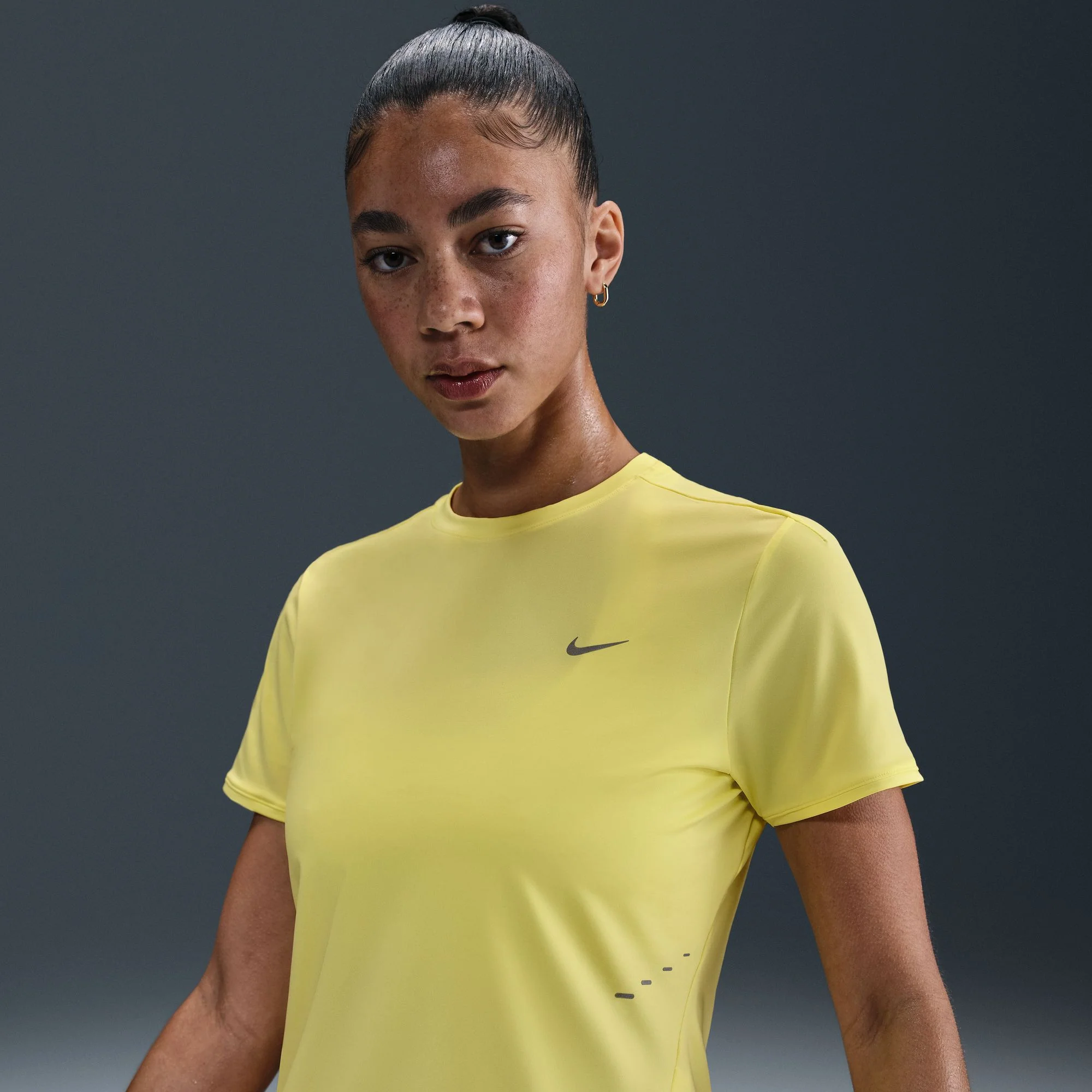 Women's Swift Dri-FIT Short-Sleeve Running Top (712 - Light Zitron/Reflective Silver) - Image 6