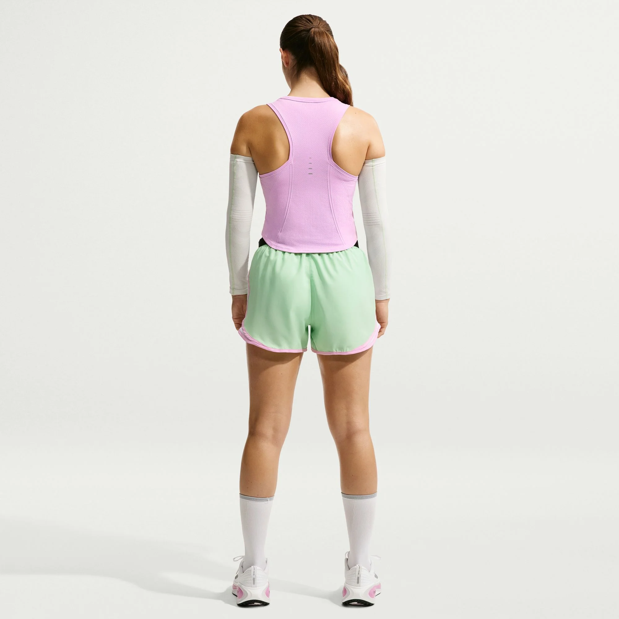 Women's Swift Women's Dri-FIT Seamless Cropped Running Tank Top (621 - Pink Rise/Cool Grey/Reflective Silver) - Image 3