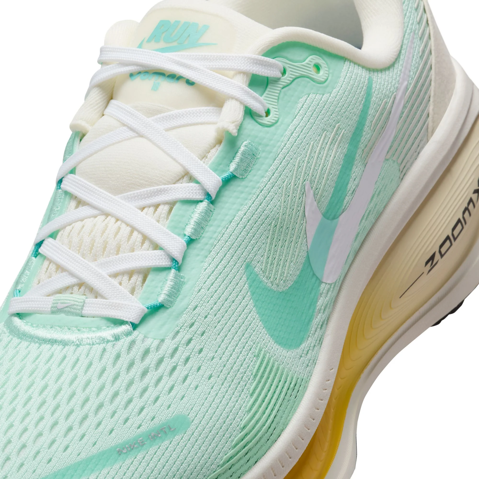 Women's Vomero 18 (331 - Mint Foam/Bleached Turq-Sail-Topaz Gold) - Image 4