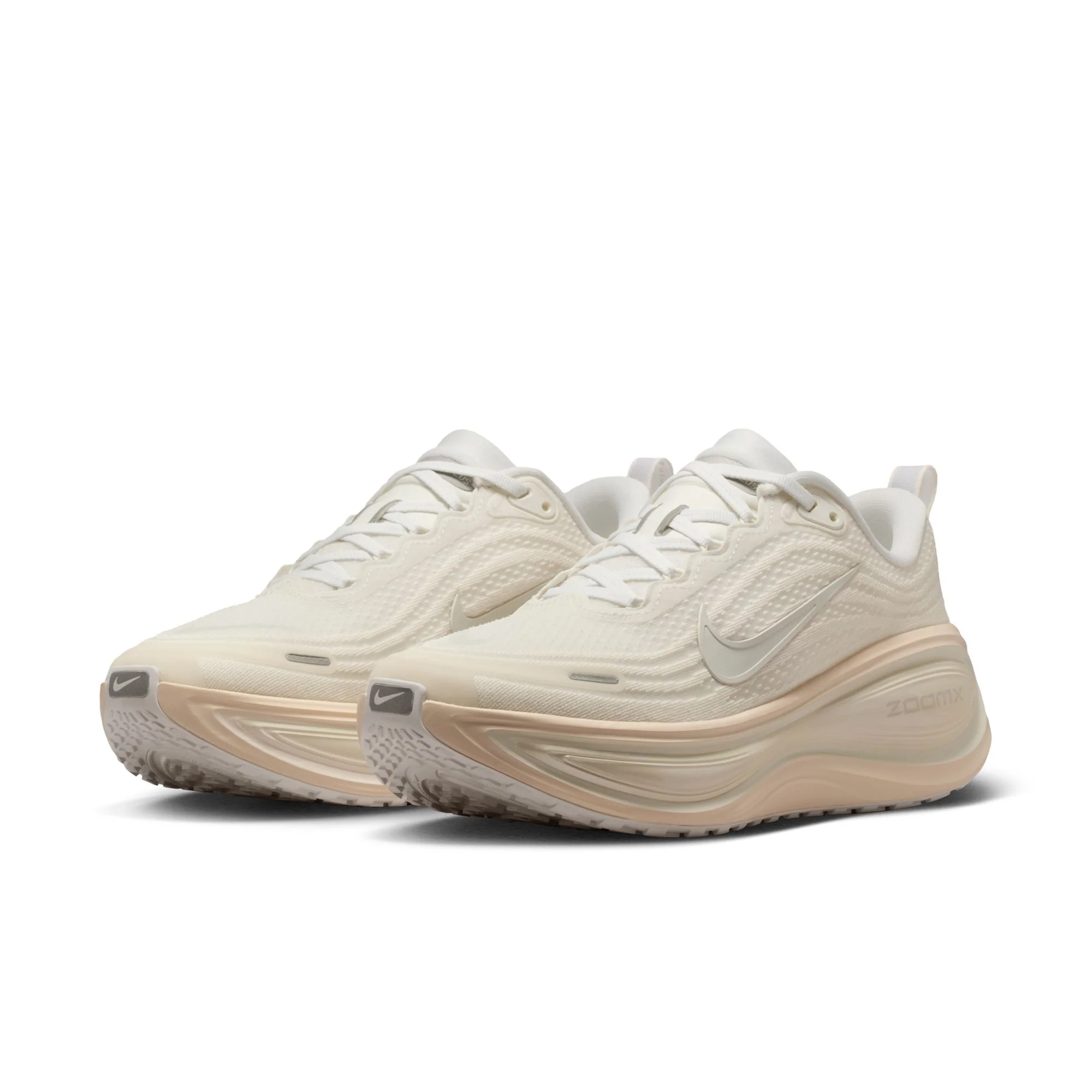 Women's Vomero Plus (100 - Summit White/Chalk-Phantom-Pure Platinum) - Image 3